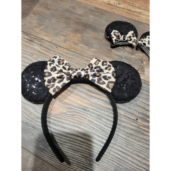 Leopard mouse ears set with bows clips and more! - Picture 7 of 12